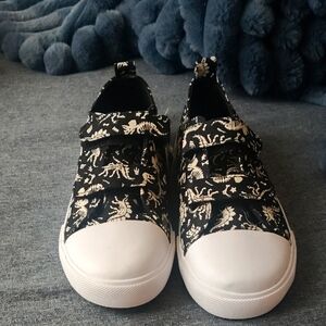 Tommy Bahama Kids Black and Cream Sneakers